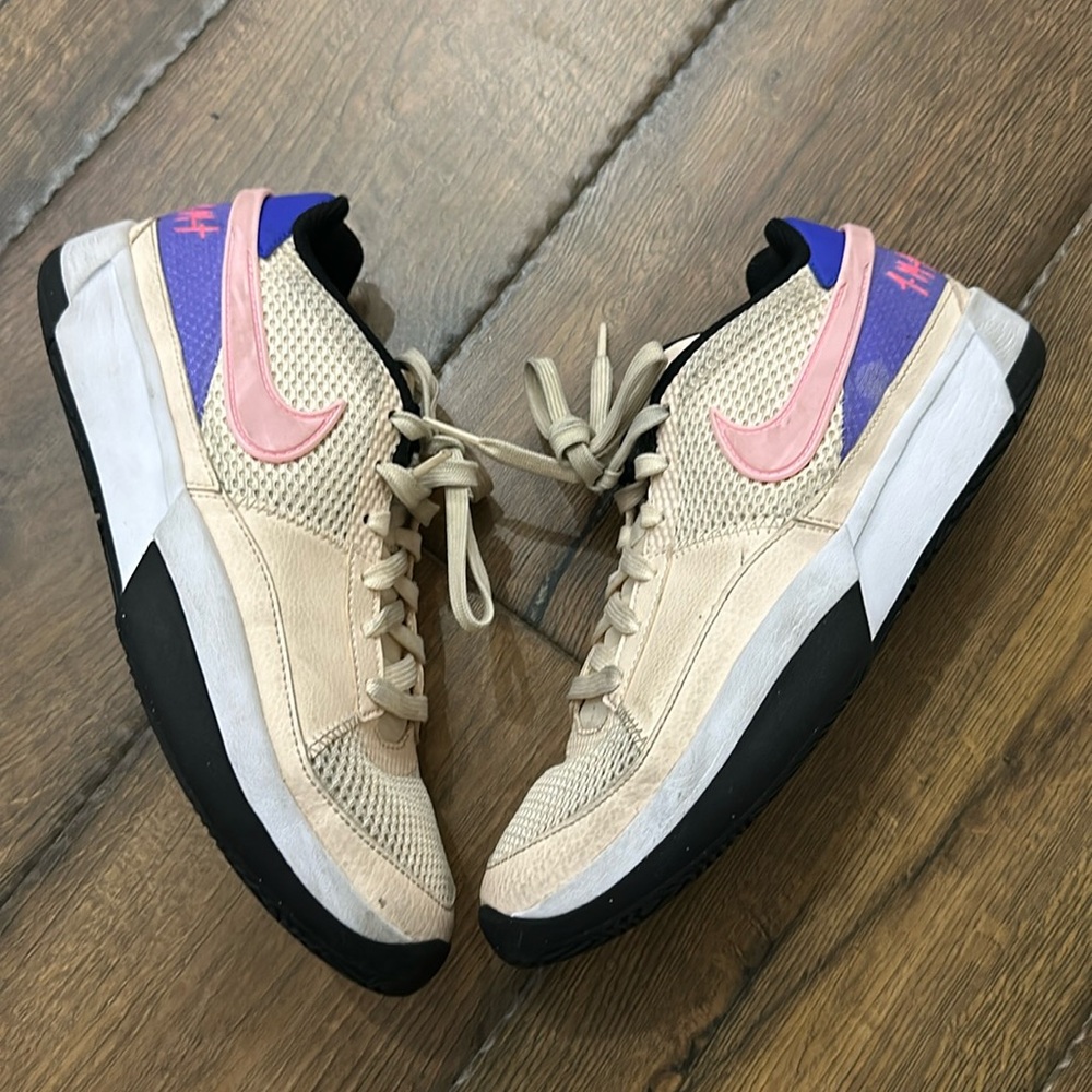 Ja 1 Ja Morant pink Nike sneakers size 6.5 kids, comes with box.